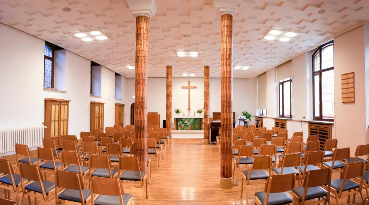 Saechsisches Gemeinschafts-Diakonissenhaus Zion E. V. アウエ エクステリア 写真